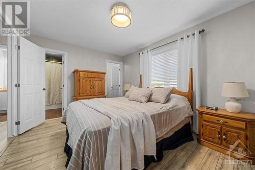 286 Par-La-Ville Circle, Ottawa, ON - Indoor Photo Showing Bedroom