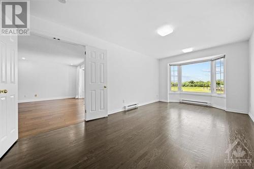 1486 Meadowbrook Road, Gloucester, ON - Indoor Photo Showing Other Room