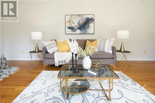 42 Marchbrook Circle, Kanata, ON - Indoor Photo Showing Living Room