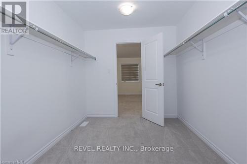 8077 Brookside Drive, Niagara Falls, ON - Indoor Photo Showing Other Room