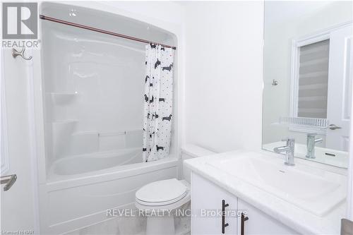 8077 Brookside Drive, Niagara Falls, ON - Indoor Photo Showing Bathroom
