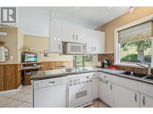 3620 Webber Road, West Kelowna, BC - Indoor Photo Showing Kitchen With Double Sink