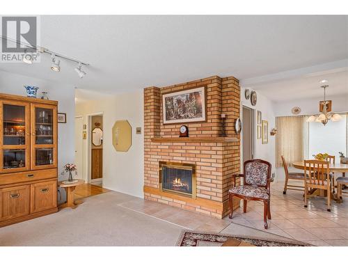 3620 Webber Road, West Kelowna, BC - Indoor Photo Showing Living Room With Fireplace