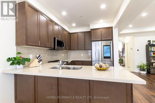 116 Skinner Road, Hamilton, ON - Indoor Photo Showing Kitchen With Double Sink With Upgraded Kitchen