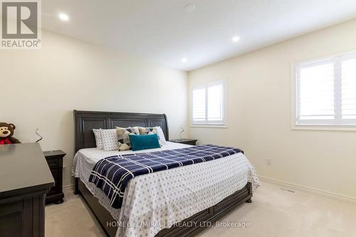 116 Skinner Road, Hamilton, ON - Indoor Photo Showing Bedroom