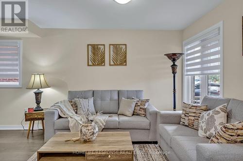 3 Burrows Court W, Kawartha Lakes, ON - Indoor Photo Showing Living Room