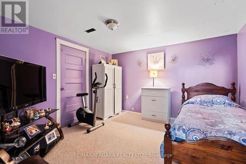263 Barrick Road, Port Colborne, ON - Indoor Photo Showing Bedroom