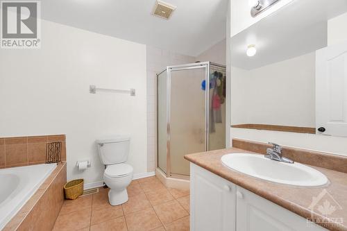 192 Kinross Private, Ottawa, ON - Indoor Photo Showing Bathroom