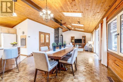 14188 Winston Churchill Boulevard, Caledon, ON - Indoor Photo Showing Dining Room