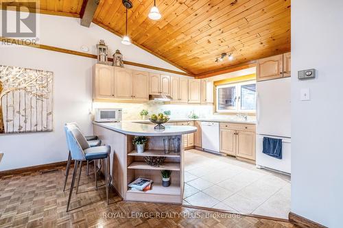 14188 Winston Churchill Boulevard, Caledon, ON - Indoor Photo Showing Kitchen