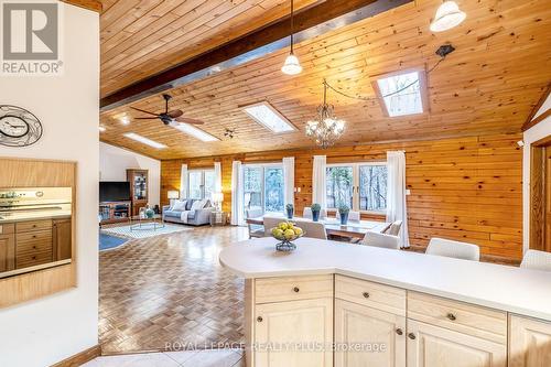 14188 Winston Churchill Boulevard, Caledon, ON - Indoor Photo Showing Kitchen