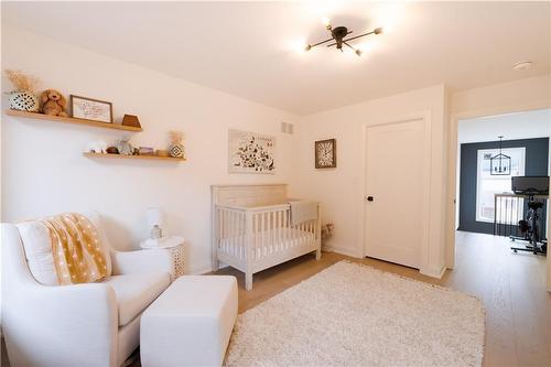 81 Homestead Way, Thorold, ON - Indoor Photo Showing Bedroom