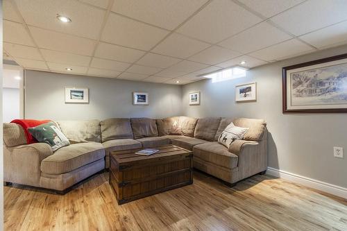 38 Sunning Hill Avenue, Hamilton, ON - Indoor Photo Showing Basement