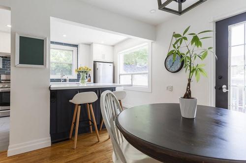 38 Sunning Hill Avenue, Hamilton, ON - Indoor Photo Showing Dining Room