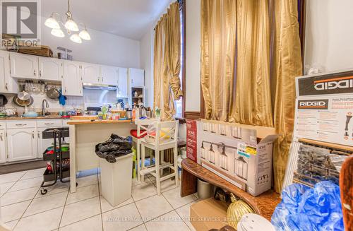 171 Bay Street S, Hamilton, ON - Indoor Photo Showing Kitchen