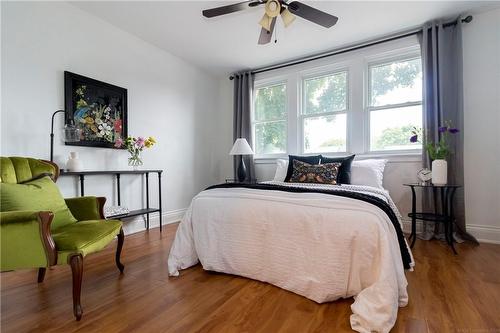 460 Dunsmure Road, Hamilton, ON - Indoor Photo Showing Bedroom