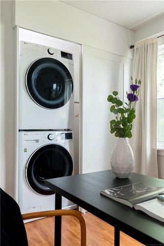 460 Dunsmure Road, Hamilton, ON - Indoor Photo Showing Laundry Room