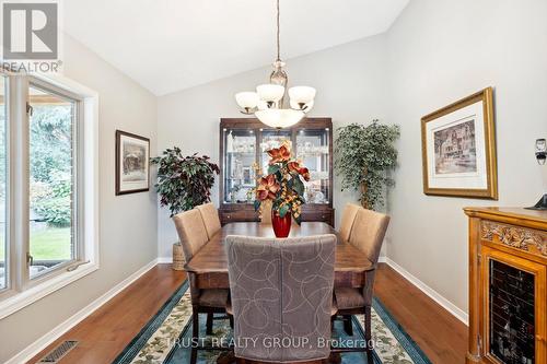 29 Tamarack Court, Grimsby, ON - Indoor Photo Showing Dining Room