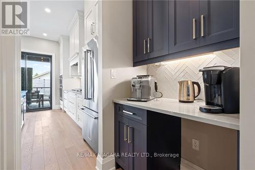 13 Francesco Crescent, St. Catharines, ON - Indoor Photo Showing Kitchen