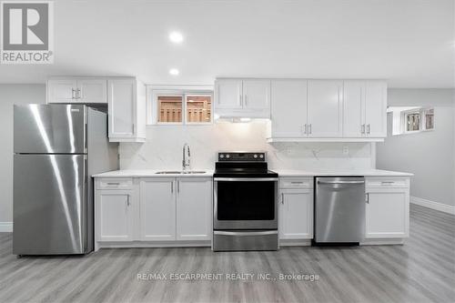 215 Federal Street, Hamilton, ON - Indoor Photo Showing Kitchen With Stainless Steel Kitchen