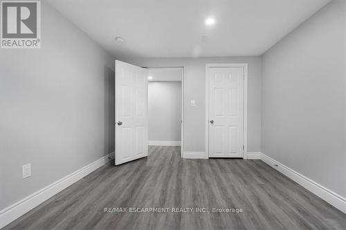 215 Federal Street, Hamilton, ON - Indoor Photo Showing Other Room