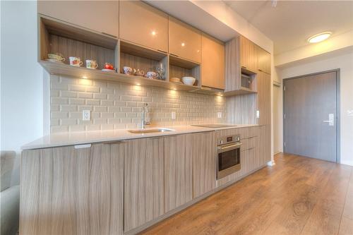 52 Forest Manor Road|Unit #401, Toronto, ON - Indoor Photo Showing Kitchen