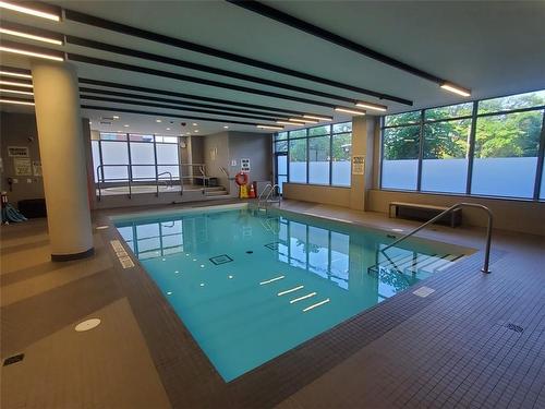 52 Forest Manor Road|Unit #401, Toronto, ON - Indoor Photo Showing Other Room With In Ground Pool