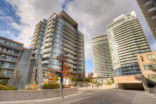52 Forest Manor Road|Unit #401, Toronto, ON - Outdoor With Balcony With Facade