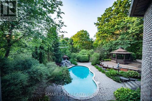 1231 Tecumseh Park Crescent, Mississauga, ON - Outdoor With In Ground Pool With Deck Patio Veranda