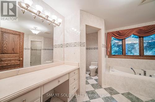 1231 Tecumseh Park Crescent, Mississauga, ON - Indoor Photo Showing Bathroom