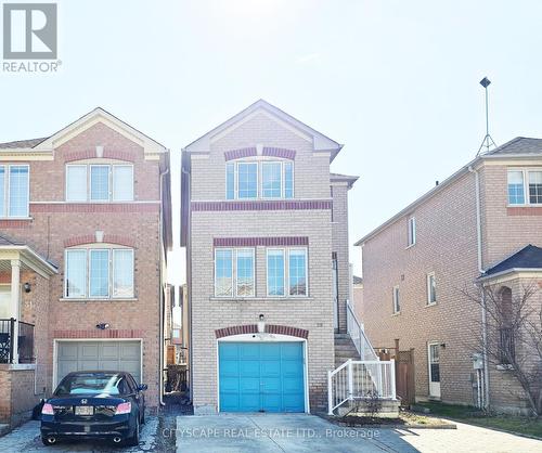 29 Centrepark Drive, Toronto, ON - Outdoor