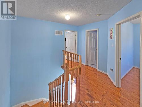 29 Centrepark Drive, Toronto, ON - Indoor Photo Showing Other Room