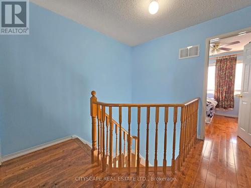 29 Centrepark Drive, Toronto, ON - Indoor Photo Showing Other Room