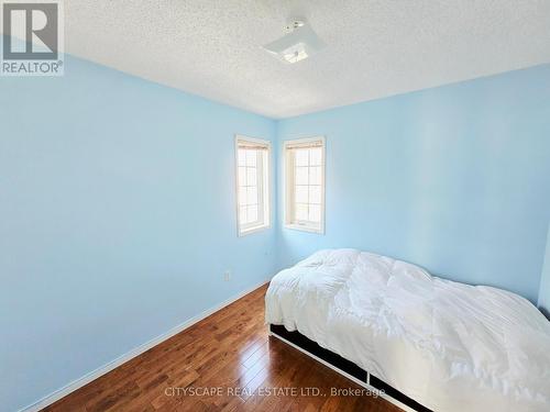 29 Centrepark Drive, Toronto, ON - Indoor Photo Showing Bedroom