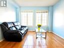 29 Centrepark Drive, Toronto (Brookhaven-Amesbury), ON  - Indoor Photo Showing Living Room 