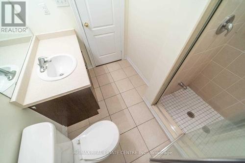 1449 Granrock Crescent, Mississauga, ON - Indoor Photo Showing Bathroom