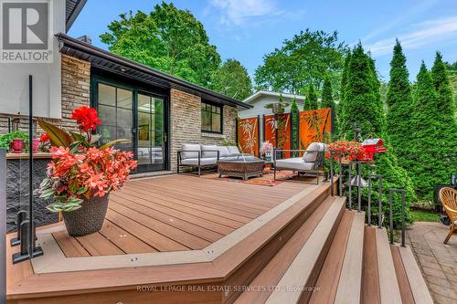 464 Anthony Drive, Oakville, ON - Outdoor With Deck Patio Veranda With Exterior
