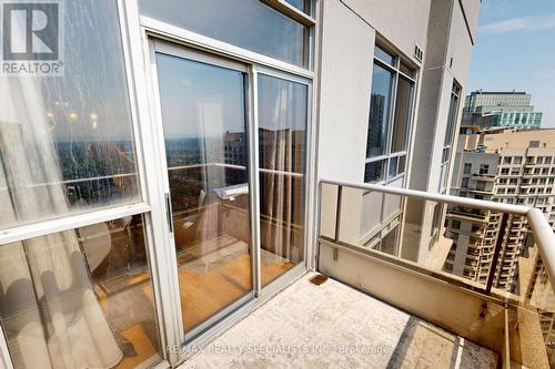 Ph7 - 310 Burnhamthorpe Road W, Mississauga, ON - Outdoor With Balcony With Exterior