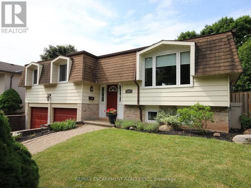 498 Sparling Crescent, Burlington, ON - Outdoor With Facade