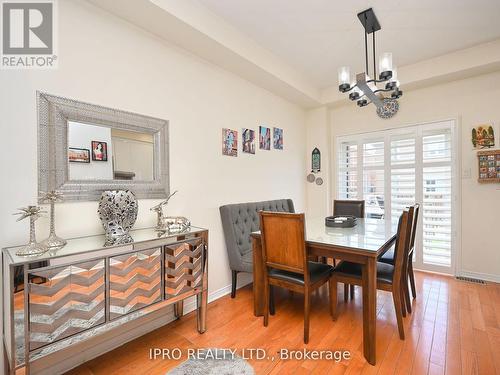 5198 Angel Stone Drive, Mississauga, ON - Indoor Photo Showing Dining Room