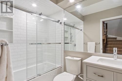 236 Georgian Drive, Oakville, ON - Indoor Photo Showing Bathroom