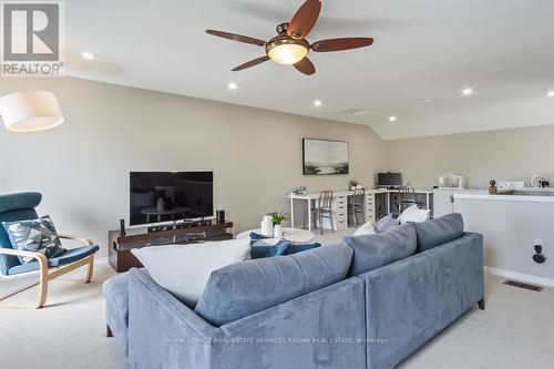 236 Georgian Drive, Oakville, ON - Indoor Photo Showing Living Room