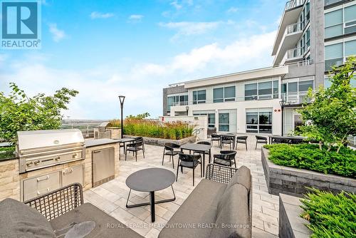 207 - 1050 Main Street E, Milton, ON - Outdoor