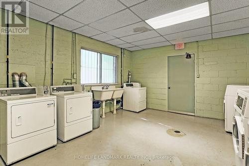 411 - 2000 Bloor Street W, Toronto, ON - Indoor Photo Showing Laundry Room