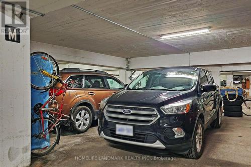 411 - 2000 Bloor Street W, Toronto, ON - Indoor Photo Showing Garage