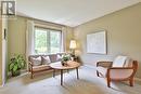 429 Claremont Crescent, Oakville, ON  - Indoor Photo Showing Living Room 