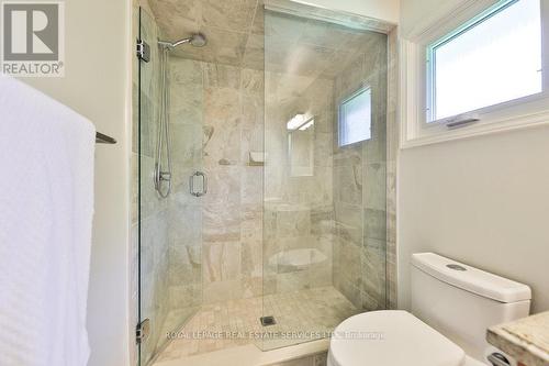 429 Claremont Crescent, Oakville, ON - Indoor Photo Showing Bathroom