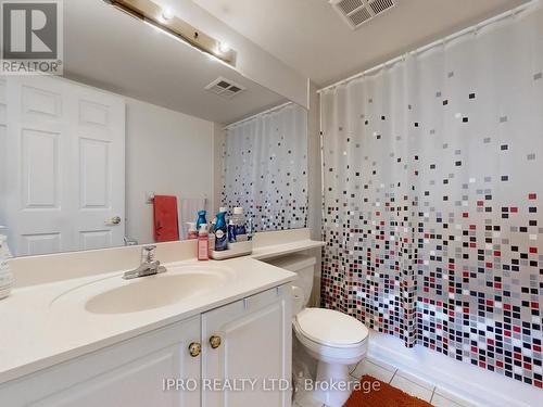 611 - 35 Kingsbridge Garden Circle, Mississauga, ON - Indoor Photo Showing Bathroom