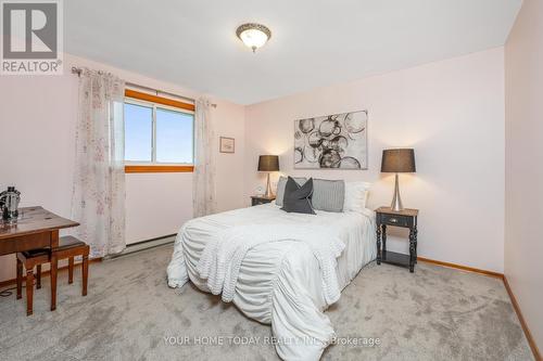 13184 10 Sideroad, Halton Hills, ON - Indoor Photo Showing Bedroom