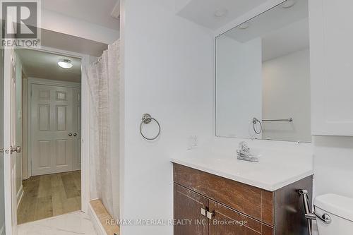 53 Saybrook Avenue, Toronto, ON - Indoor Photo Showing Bathroom